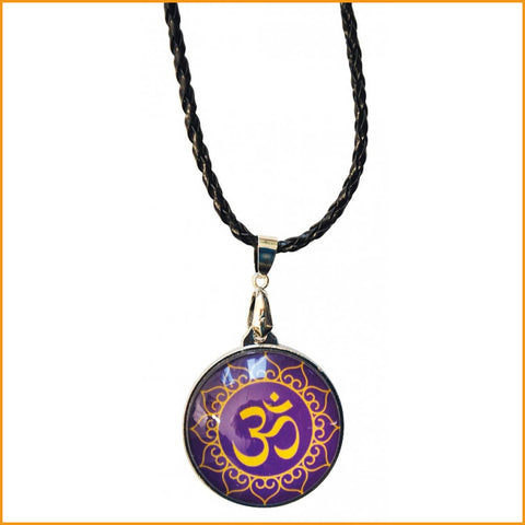 Schmuck Anhänger - Om & Lotus hinter Glas - mit Lederband & Verschluss