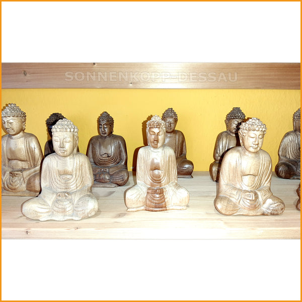 Hölzerne Buddhafiguren | Buddhas aus Holz